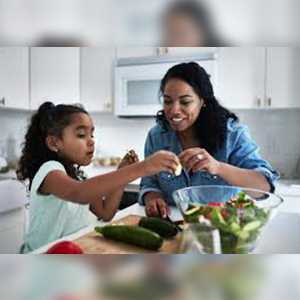 Make Some Food For Her- Best Birthday Gift For Mother
                  