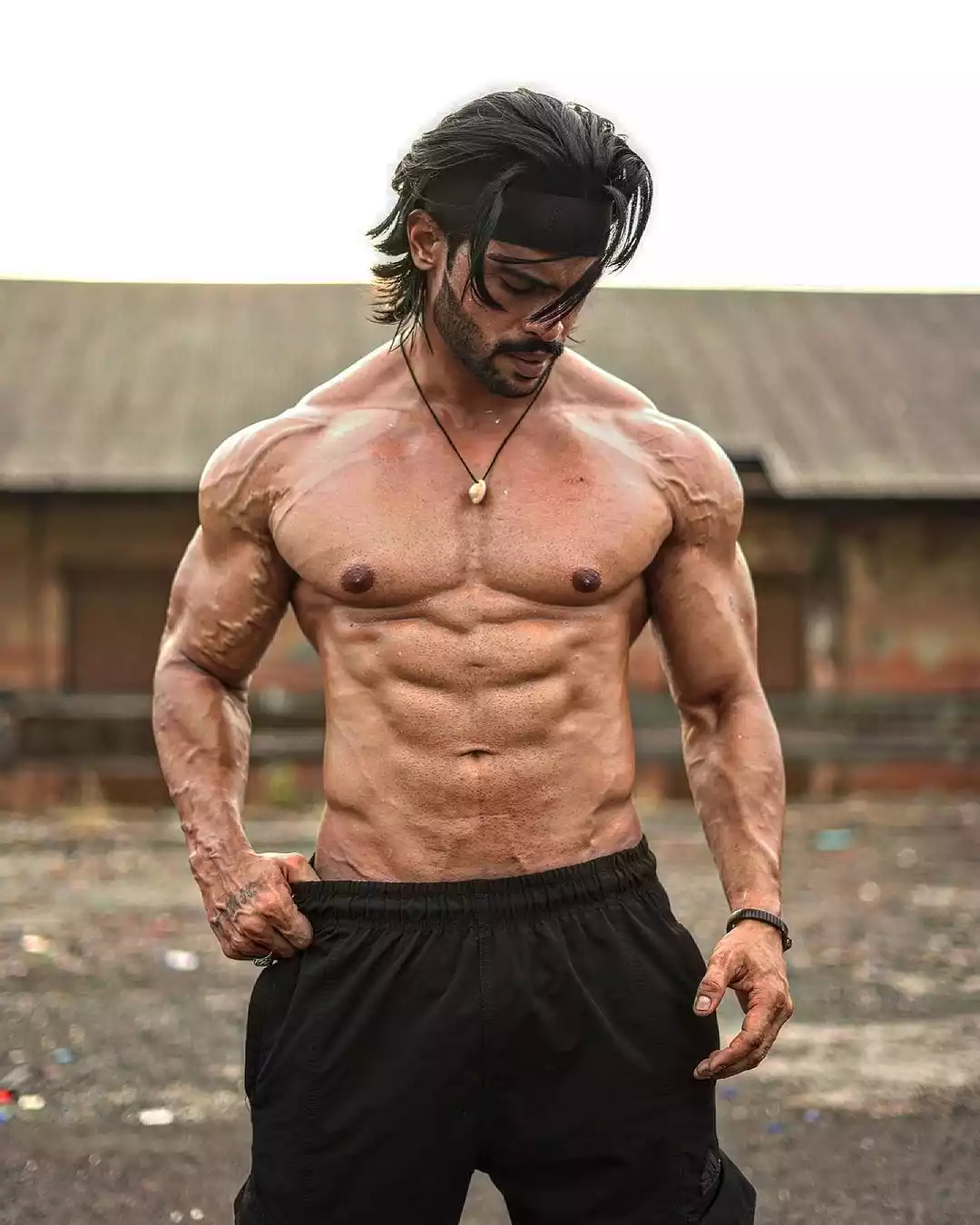 Mumbai fitness influencer Arhan Ansari