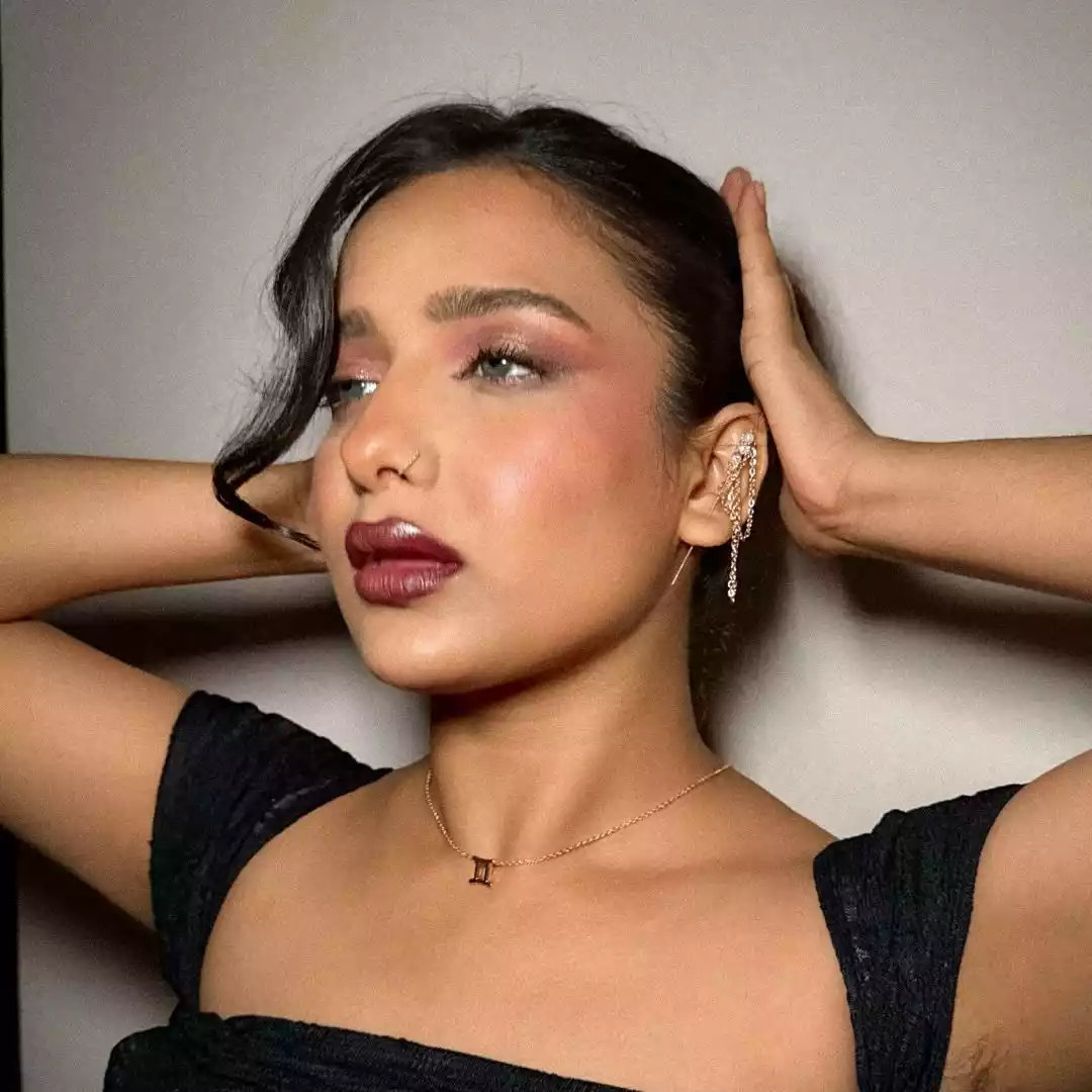 Beauty Influencer Alina Hasan Rizvi Beauty Influencer Alina Hasan Rizvi