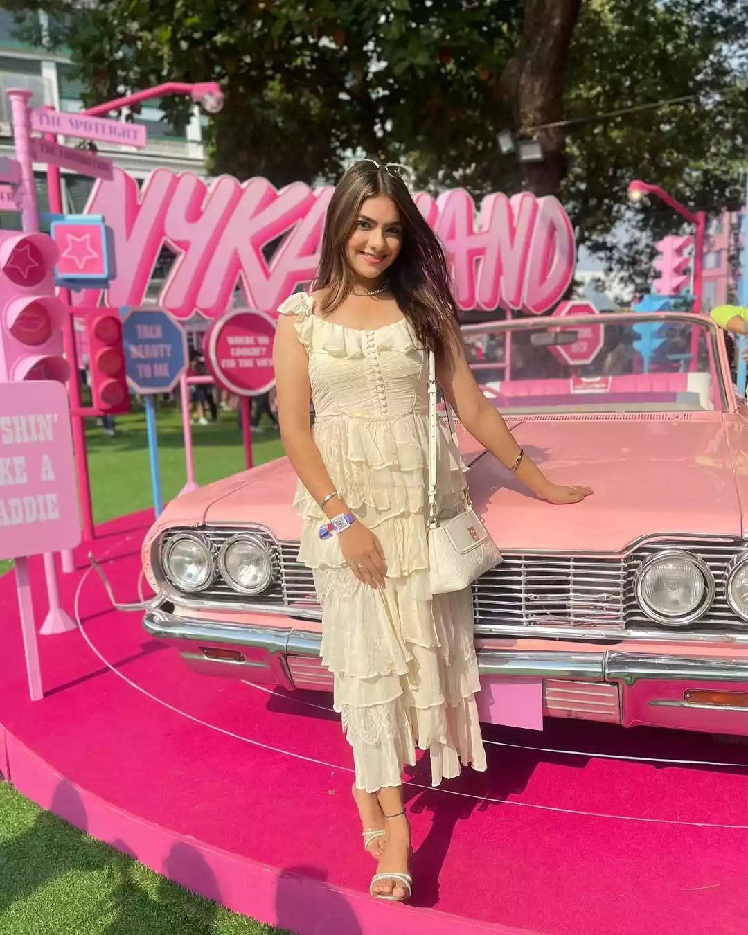 Makeup Instagrammer Juhi Chabriya Makeup Instagrammer Juhi Chabriya