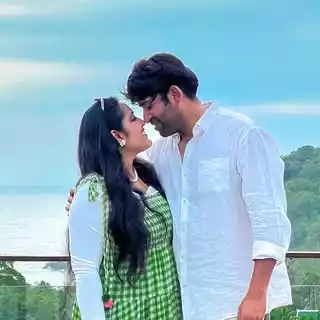 Couple Travel Influencers Kusuma & Avinash Couple Travel Influencers Kusuma & Avinash