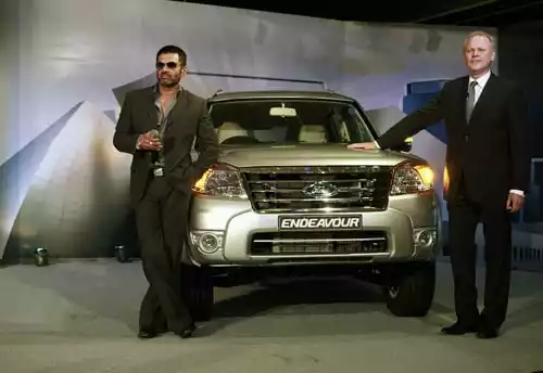 Sunil Shetty – Ford Endeavour Sunil Shetty – Ford Endeavour