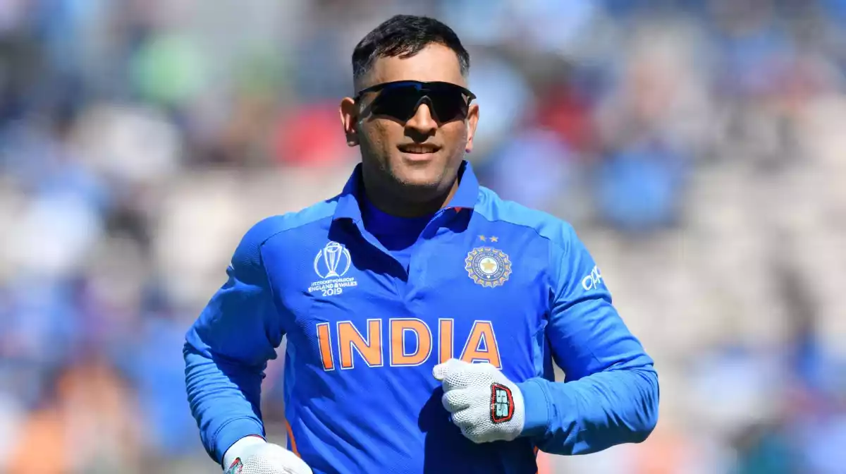 MS Dhoni ms-dhoni