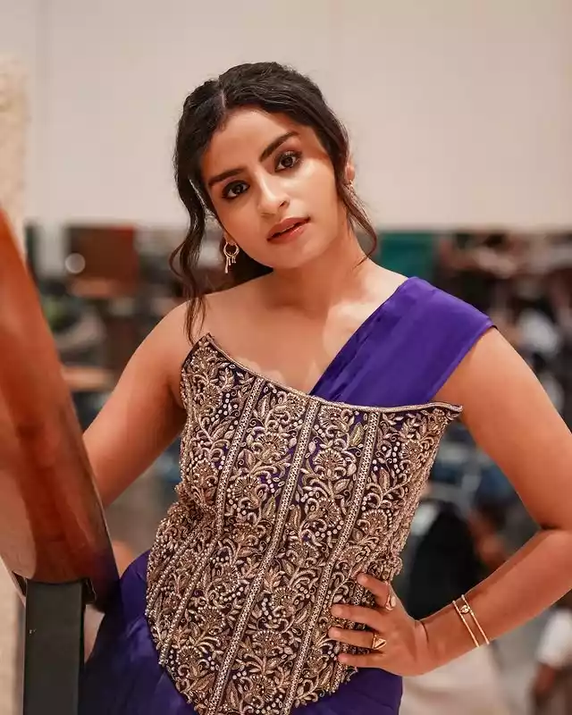 Sivaangi-krishnakumar