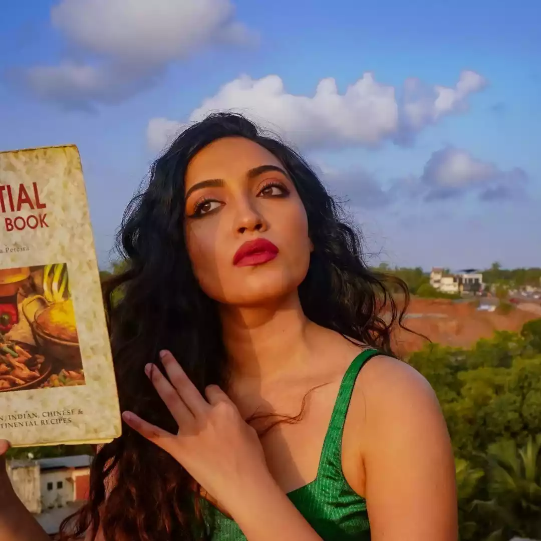 Andrea-Von-Monroe Andrea-Von-Monroe