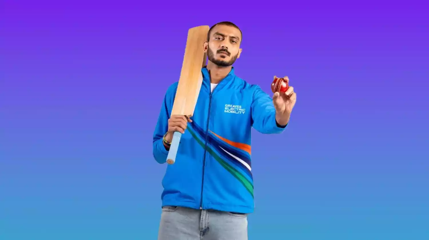 axar-patel-image-promoting-greaves