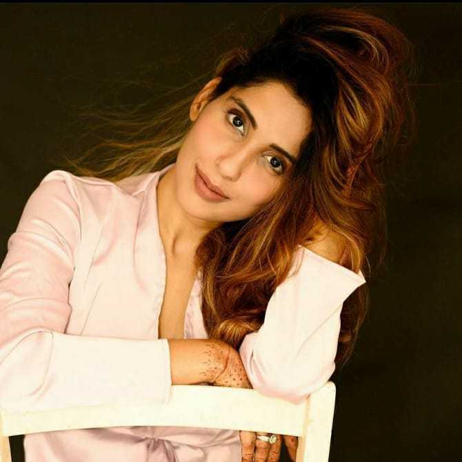 Nidhi Joshi Indian Actress | Model Biography Details