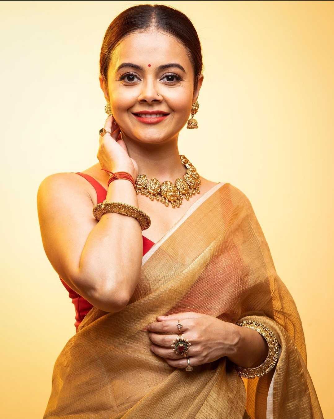 Celebrity Devoleena Bhattacharjee - Tring India