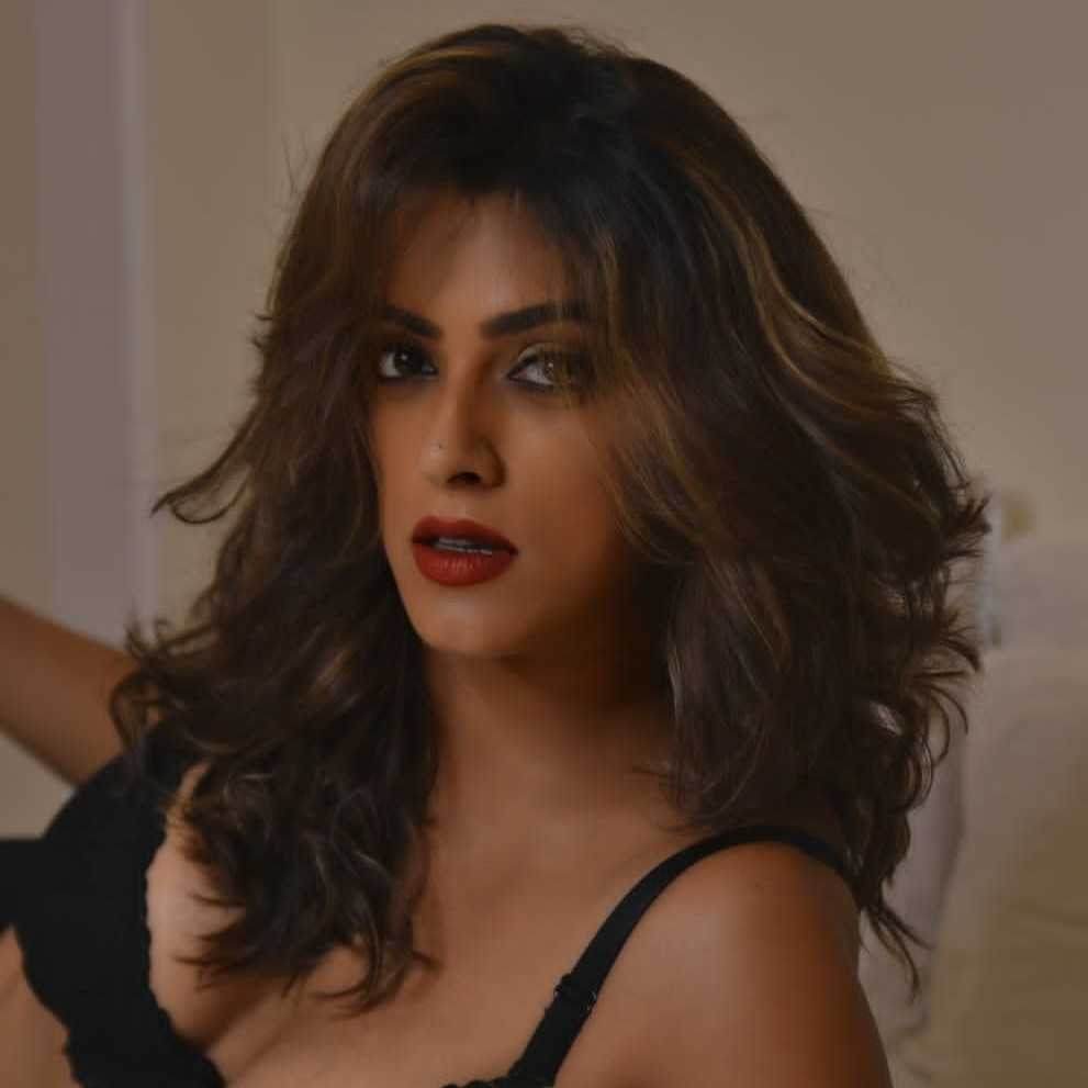 Rosemary L Fernandes