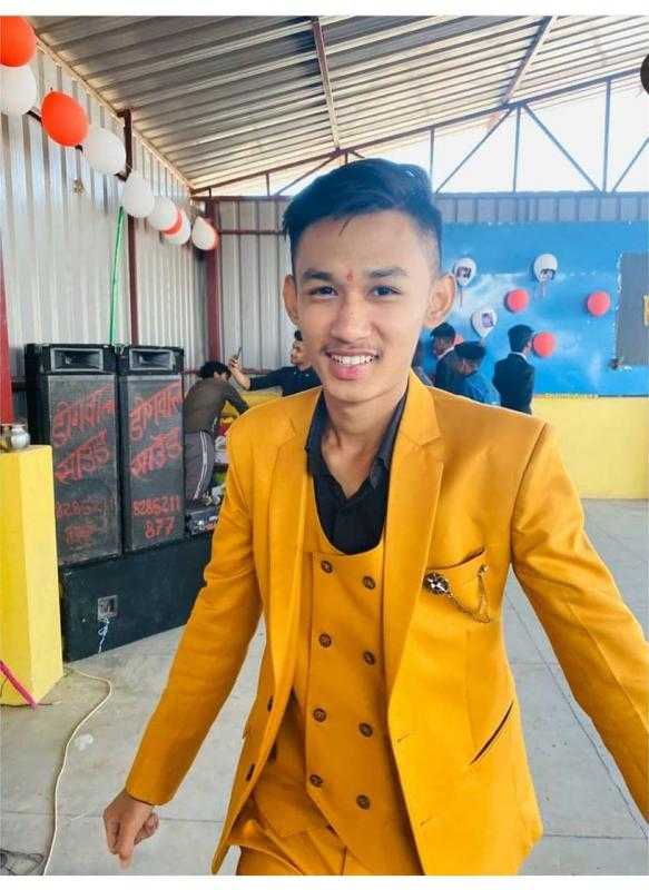 GYU9RIy92xy8WGAk.jpeg